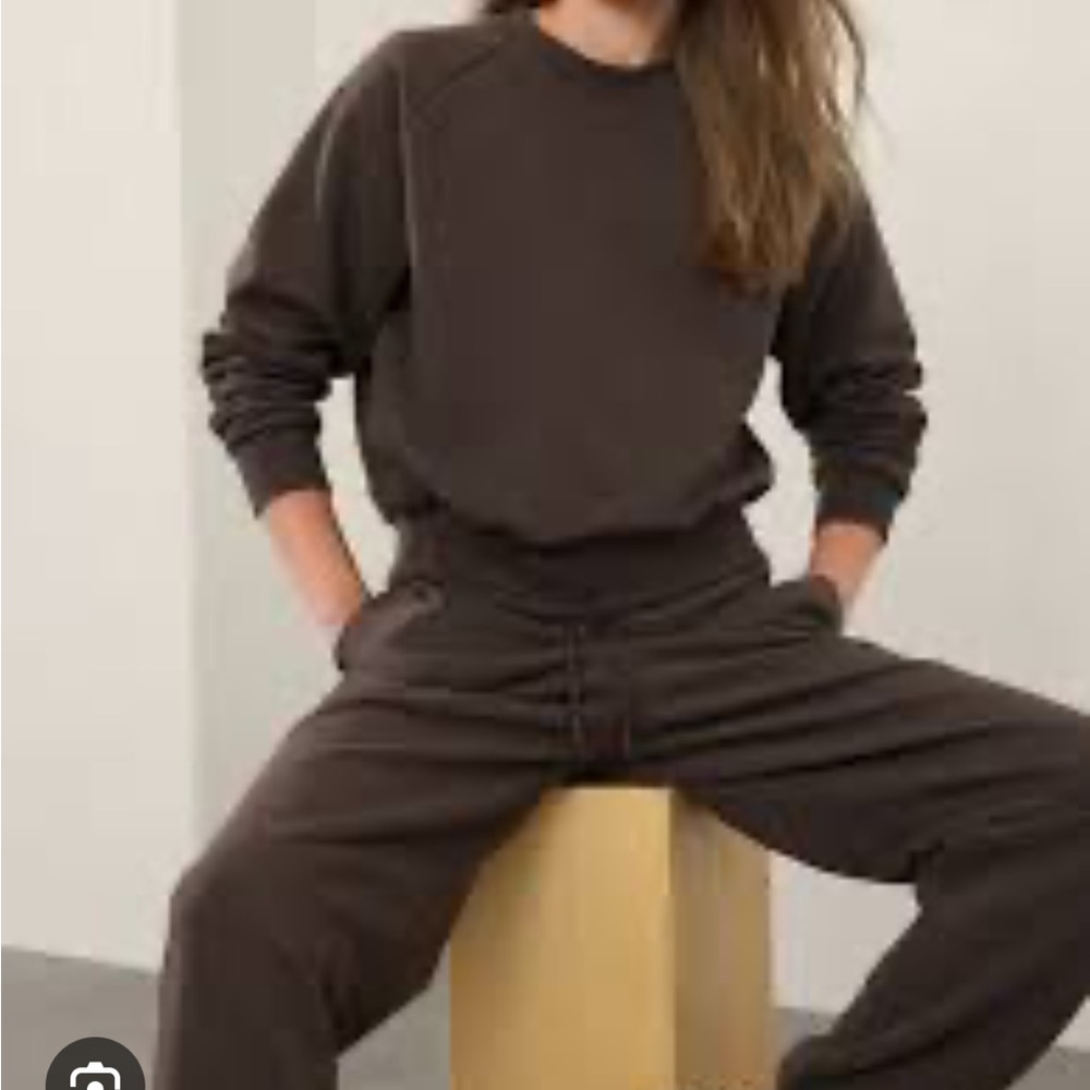 Athleta Easy Fleece Crew Neck Sweatshirt in Truffle